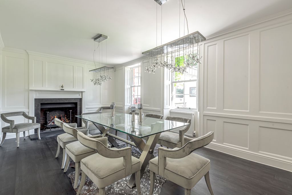 Additional image 8 of 9 bed detached house to rentSt. Thomas Street, Lymington SO41