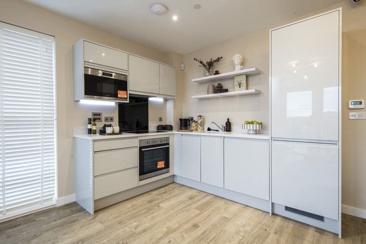 Property photo 2 of 14 Vb2327834 The Green At Epping Gate 2 Bed Show Apartment Plot 28 29 716x515