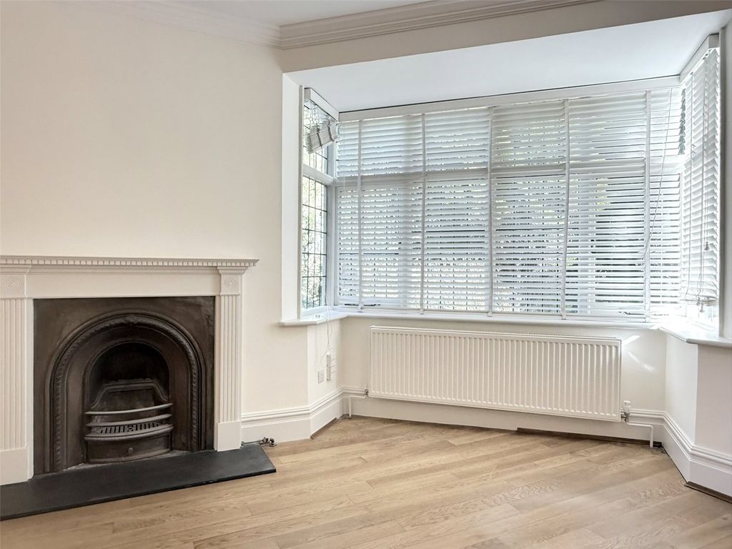 Property photo 3 of 24 Picture No. 07