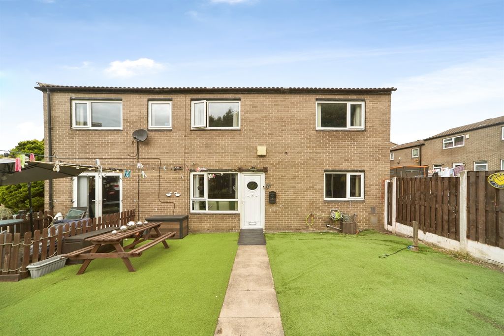 Property photo 1 of 16