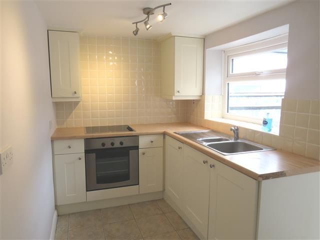 Property photo 2 of 9 Kitchen