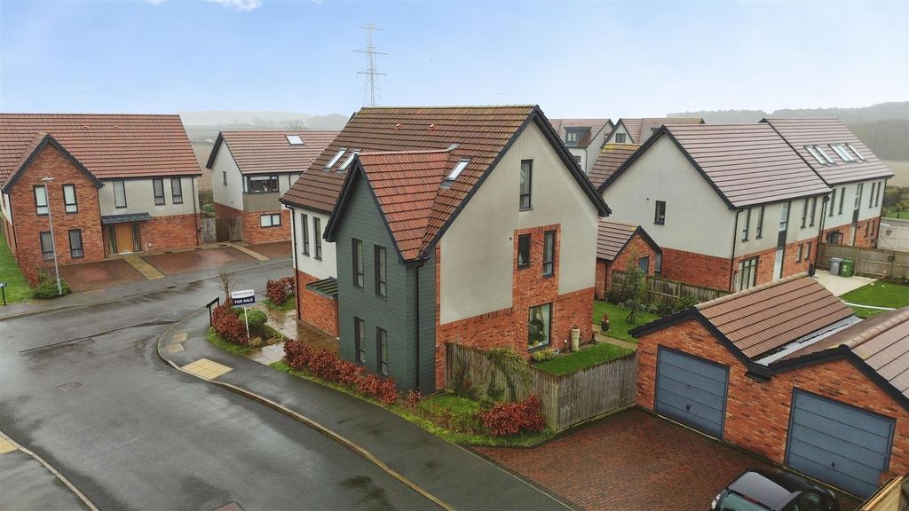 Property photo 2 of 42 6.Jpg