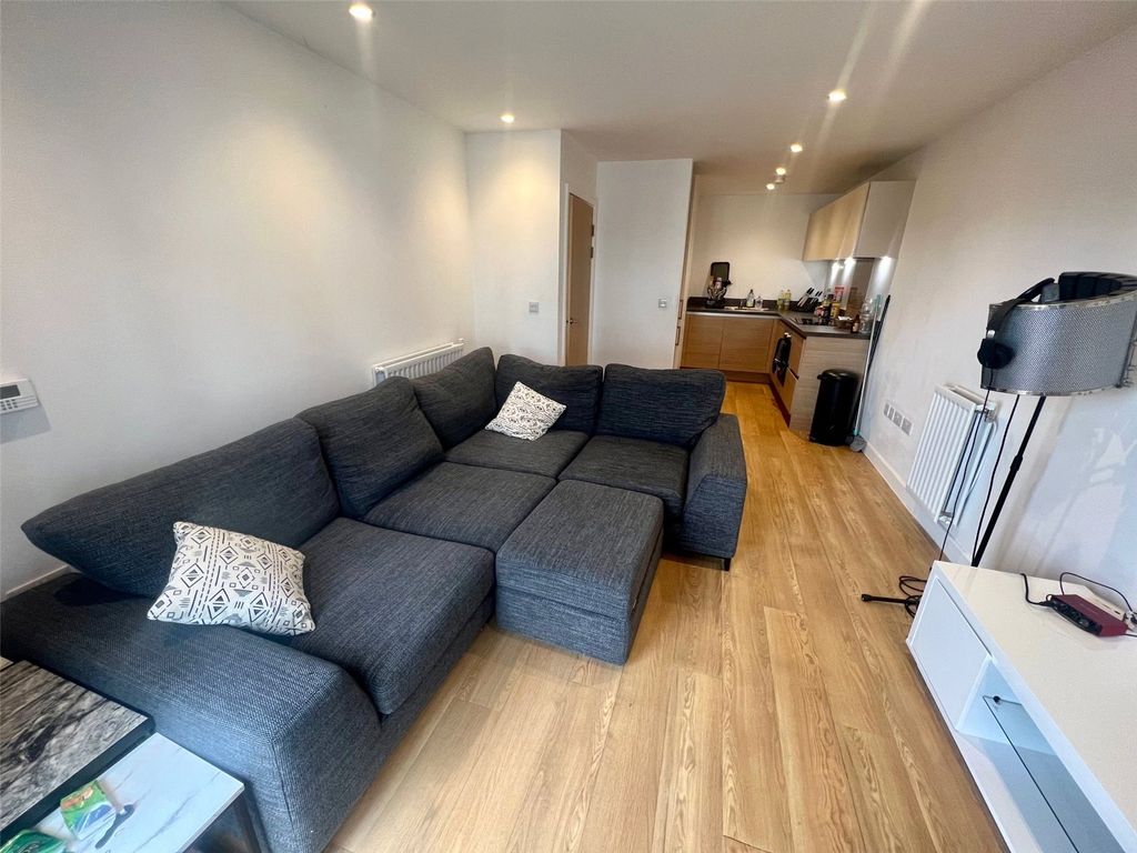 Property photo 3 of 8 Picture No. 04