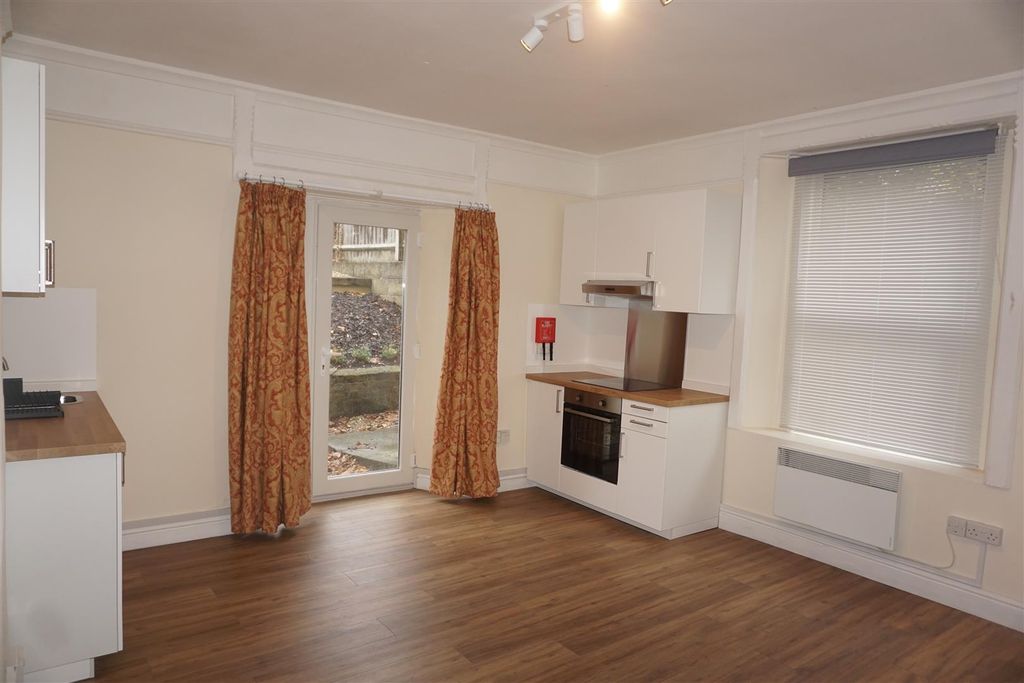 Property photo 2 of 7 Dsc02680.Jpg