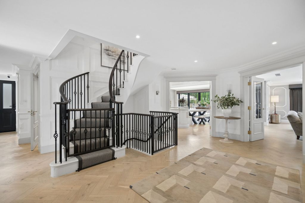 Finch Lane, Amersham HP7 photo 5
