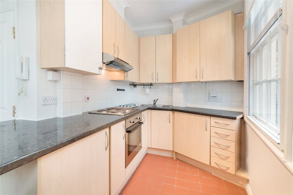 Property photo 2 of 11 Picture No. 25