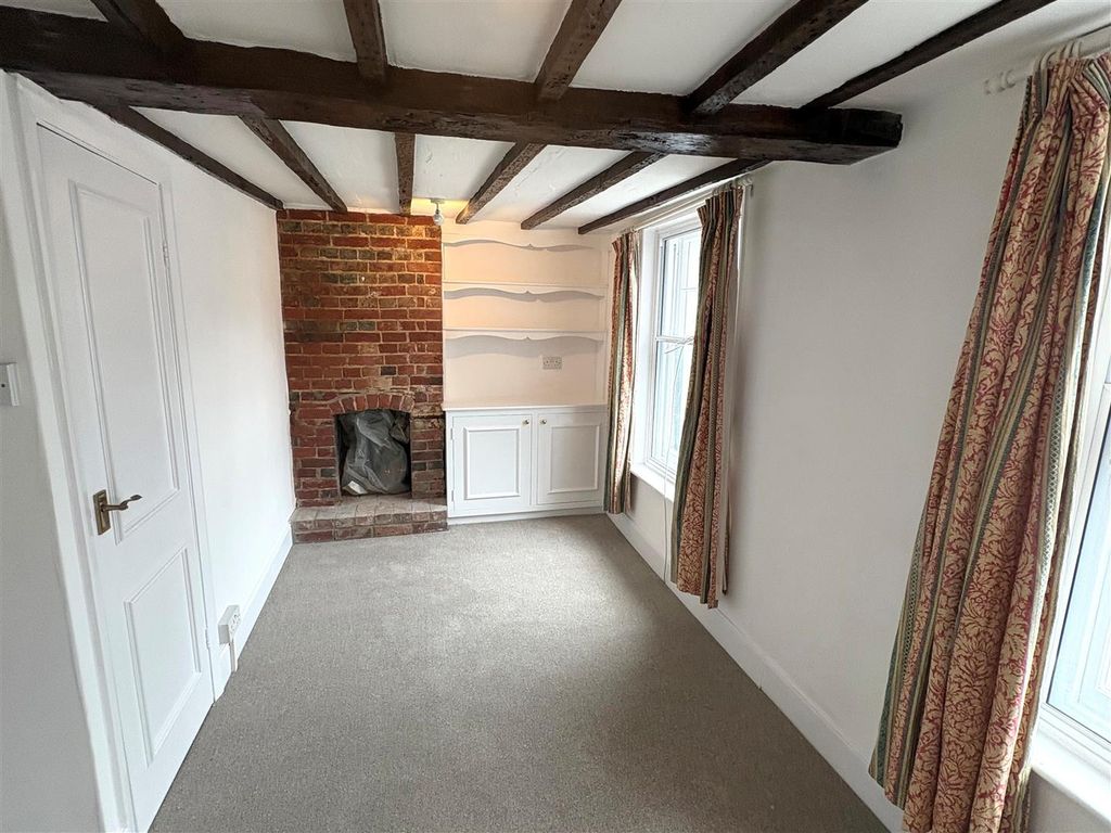 Property photo 2 of 13 15.Jpg