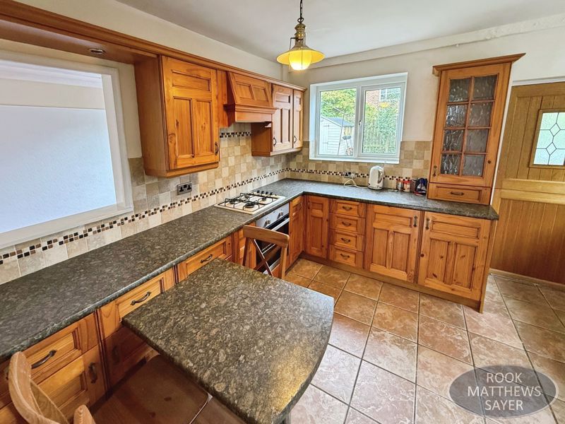 Property photo 3 of 10 Photo 8