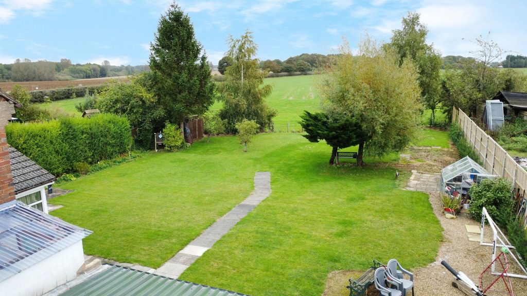 Property photo 2 of 25 Photo 1