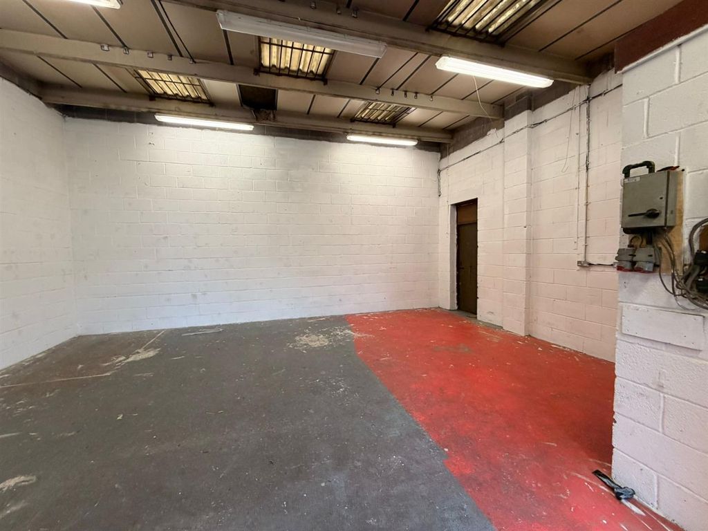 Property photo 2 of 9 7.Jpeg