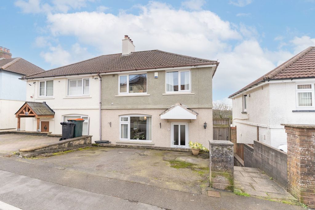 Property photo 1 of 20