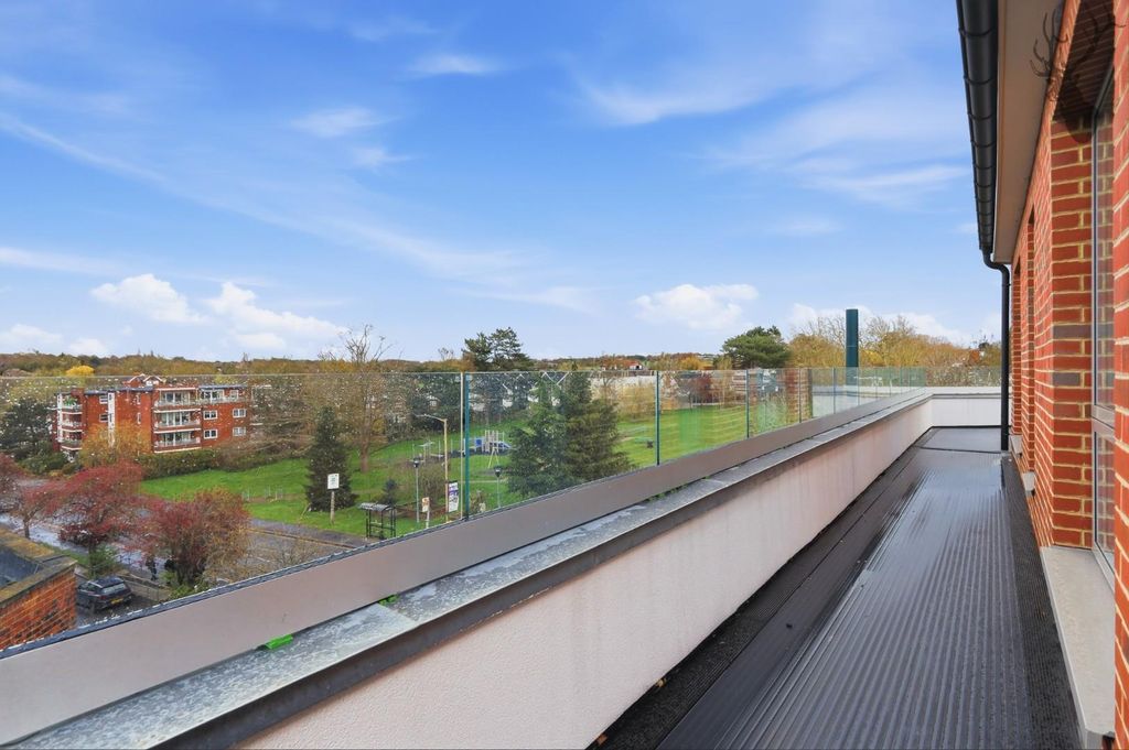 Additional image 19 of 2 bed flat for saleNovella, Chigwell IG7