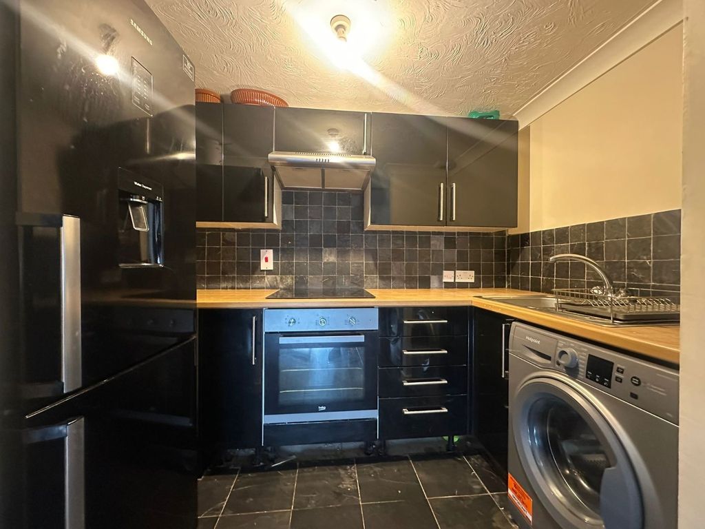 Property photo 2 of 5 Picture No. 05