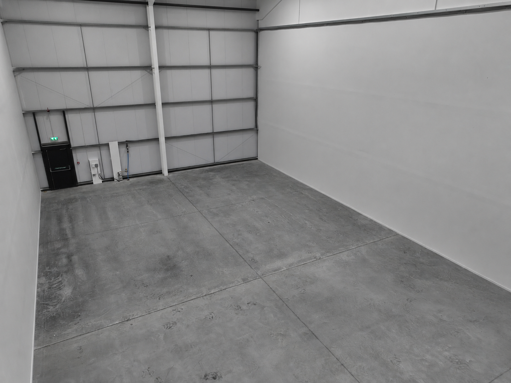 Property photo 1 of 3