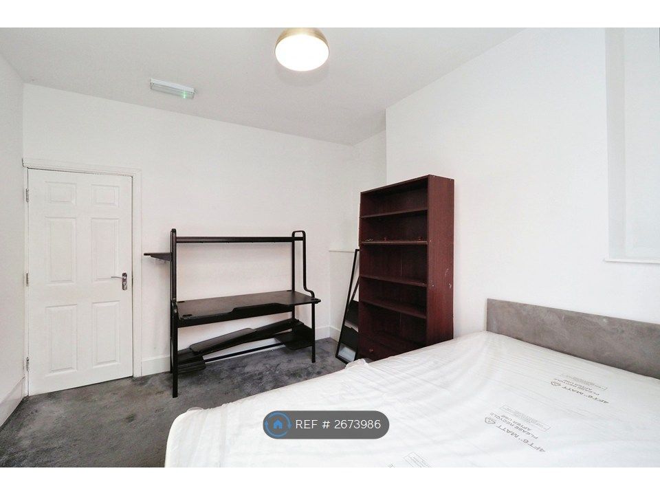 Property photo 3 of 25