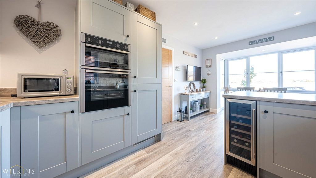 Property photo 3 of 36 Picture No. 07