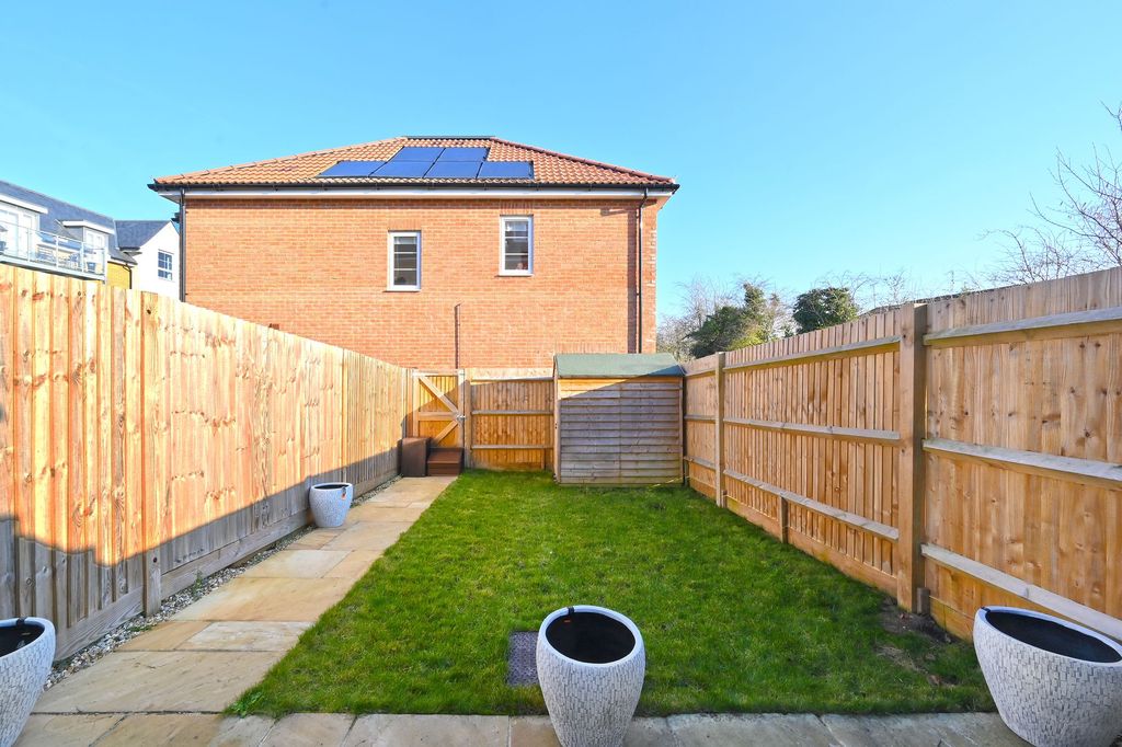 Property photo 3 of 19