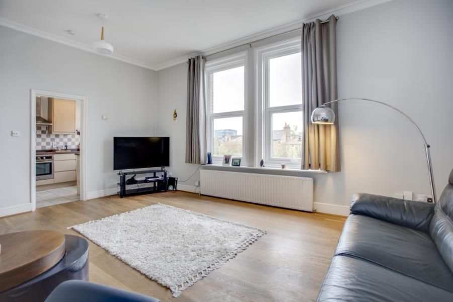 Property photo 2 of 7