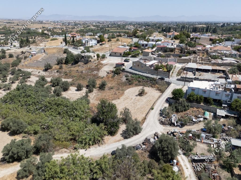 Property photo 3 of 9