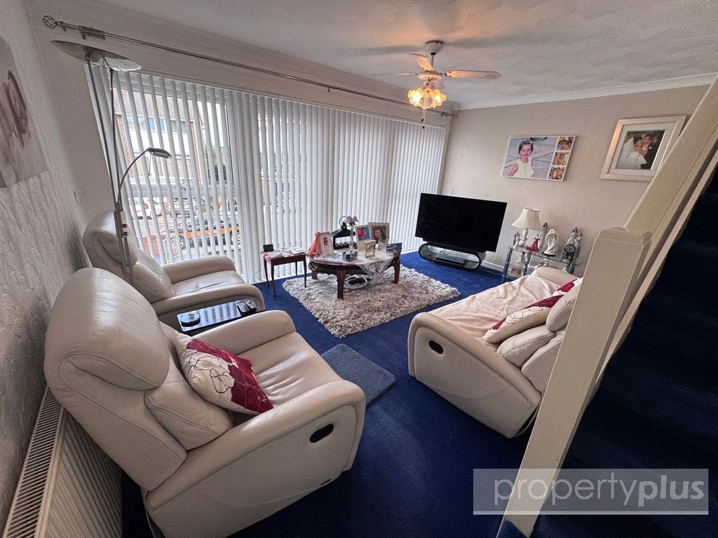 Property photo 3 of 16 Picture No. 08