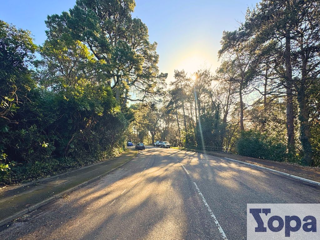 Property photo 3 of 19 Yopa 2