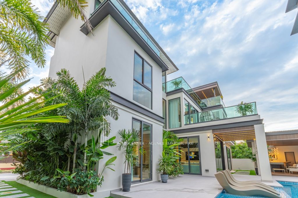 Property photo 1 of 29