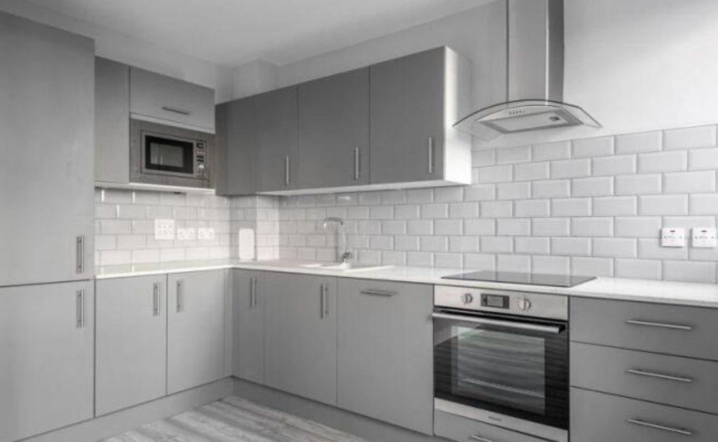 Additional image 8 of 10 bed flat for sale32 Apartments For Sale, Varis Court, Station Approach Road, Coulsdon CR5