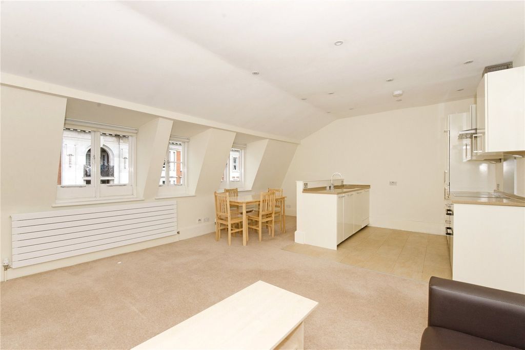 Property photo 2 of 5