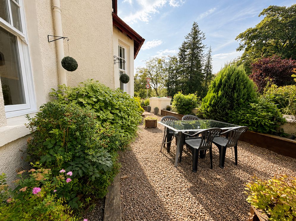 Property photo 2 of 56