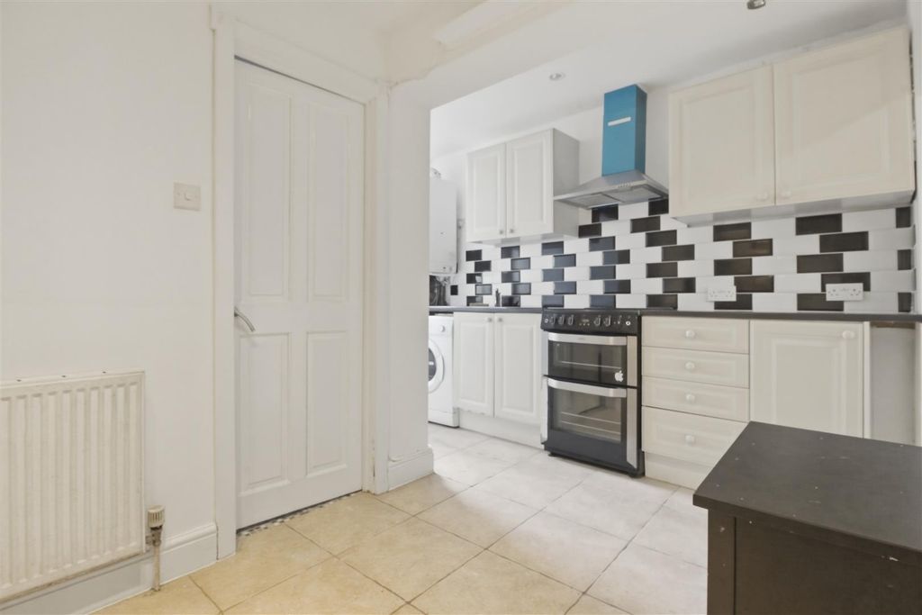 Property photo 2 of 8 Img_2269.Jpg