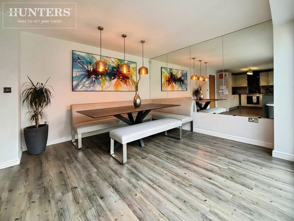 Property photo 3 of 18 Pbox-Img.Jpg