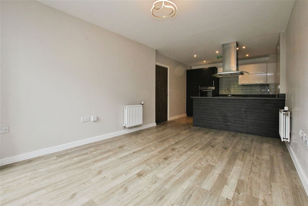 Property photo 3 of 7 Picture No. 05