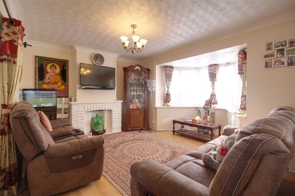 Property photo 2 of 14 Picture No. 15