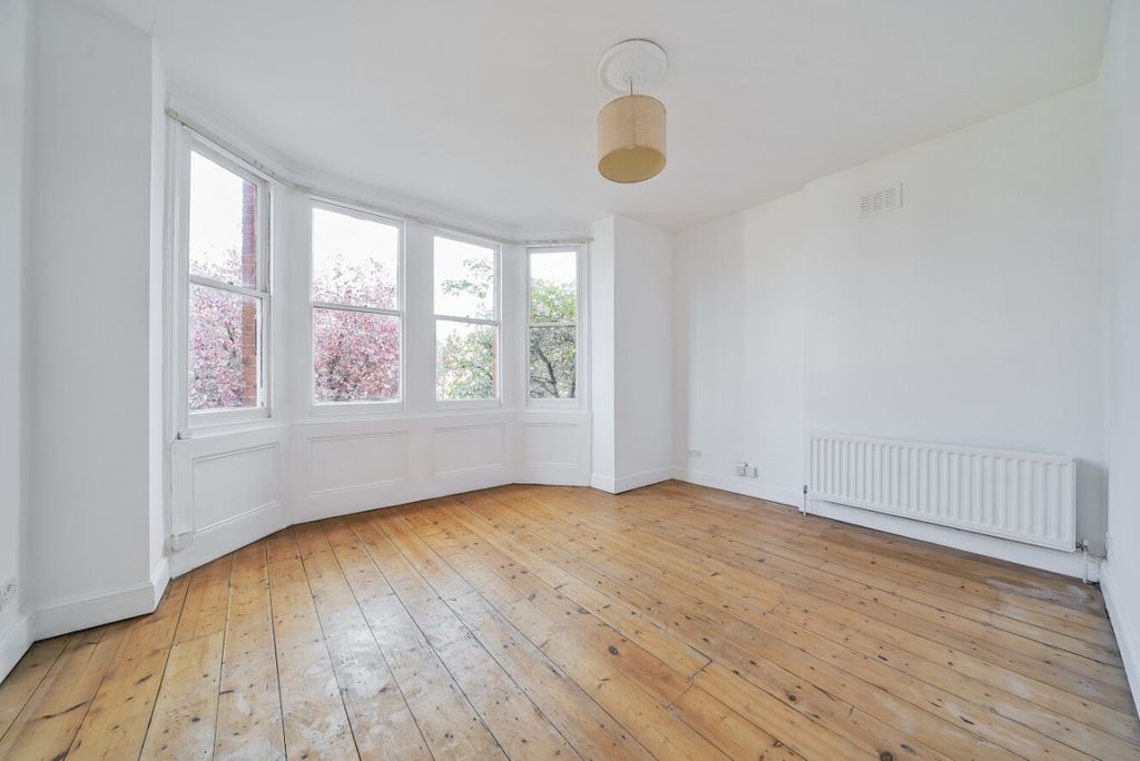Property photo 2 of 12 1206389 (2)
