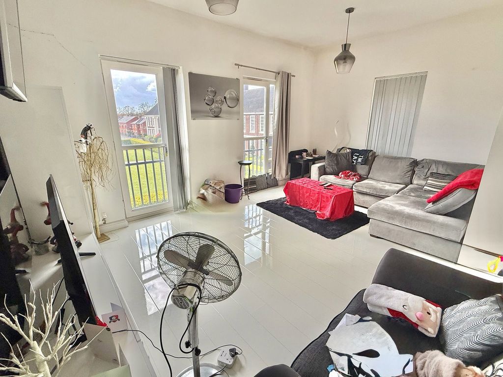 Additional image 5 of 2 bed flat for saleLowbridge Walk, Bilston WV14