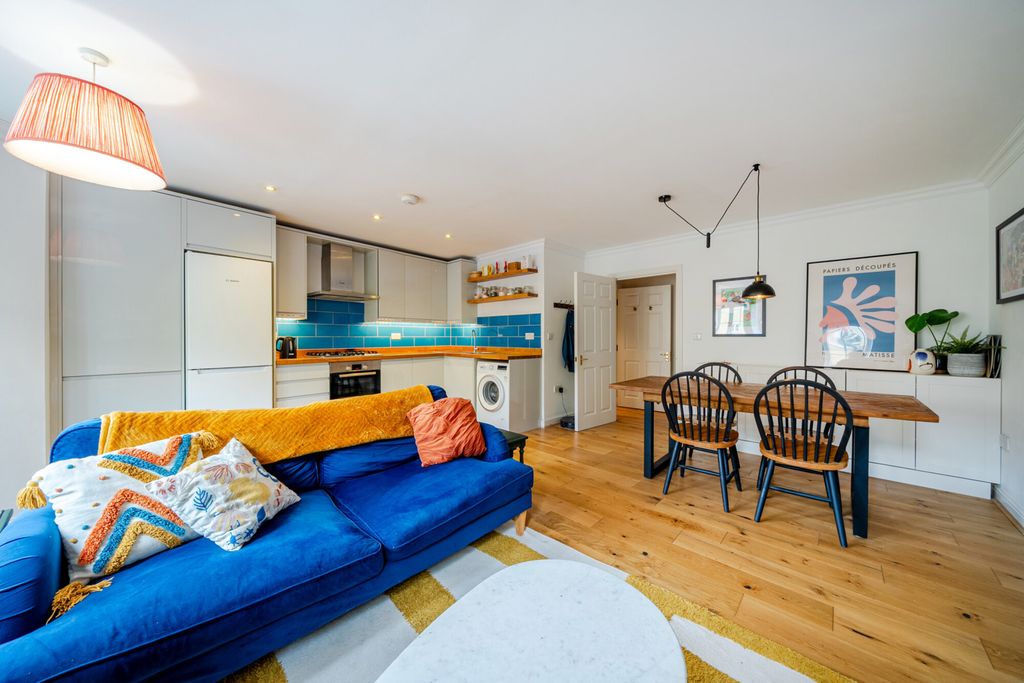 Property photo 1 of 15 1445919-8-69Df77E...