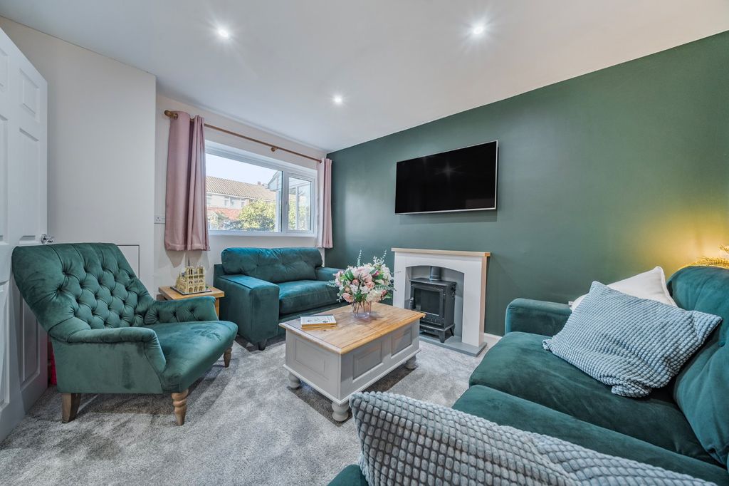 Property photo 3 of 15 Picture No. 13