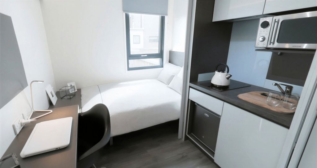 Property photo 1 of 20 Bedroom