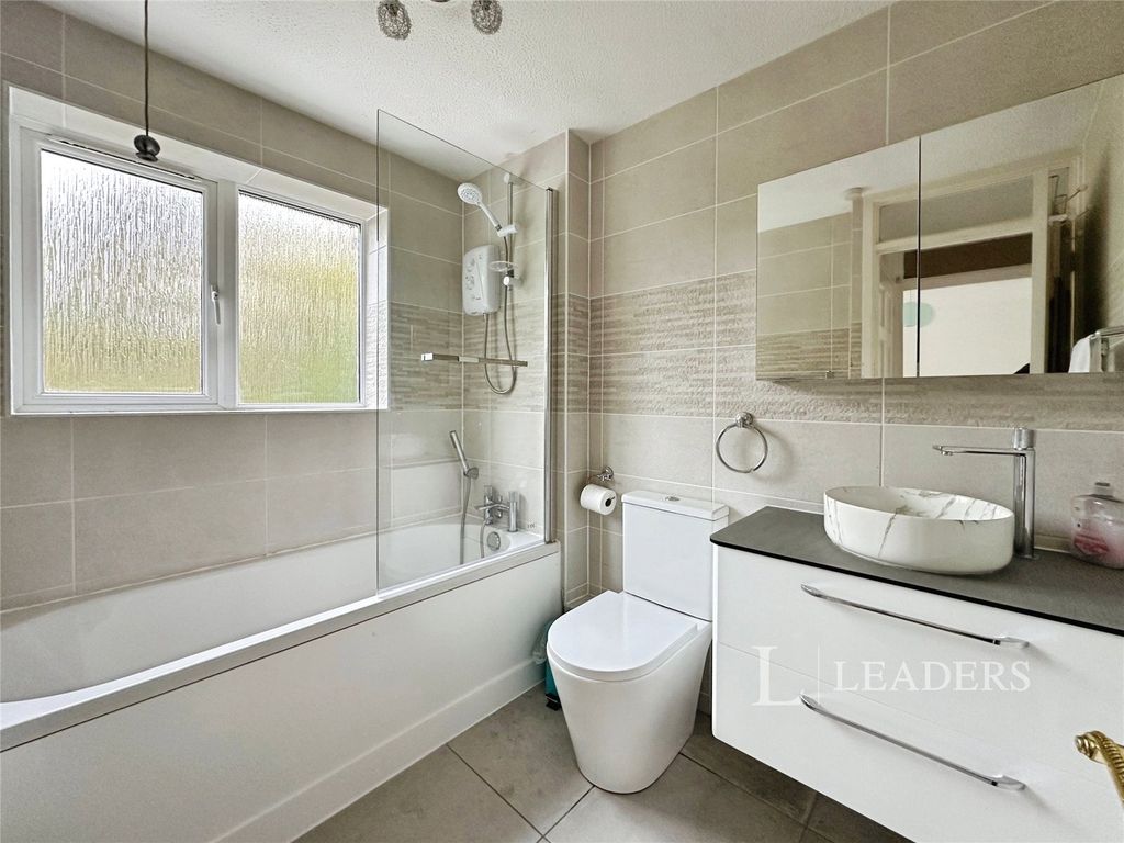 Property photo 3 of 12 Picture No. 05