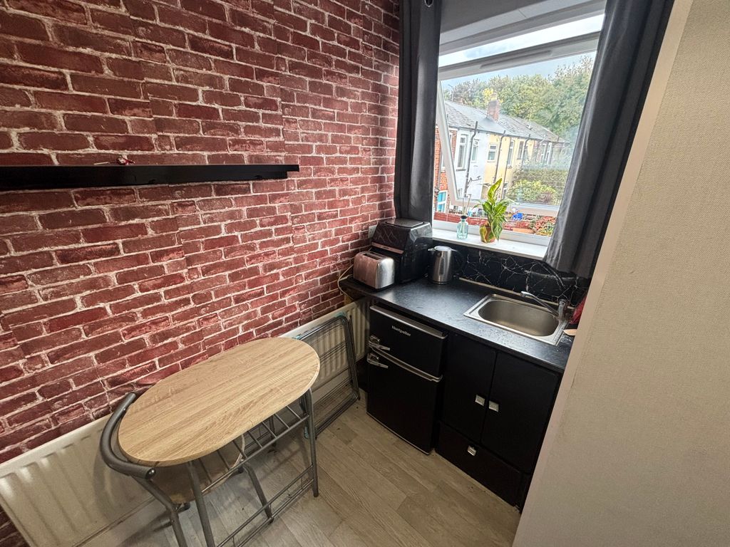 Property photo 2 of 3