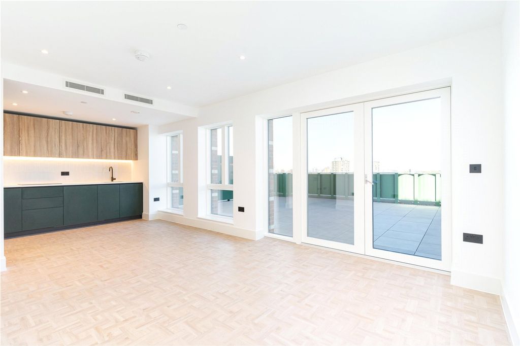 Property photo 1 of 20 Picture No. 12