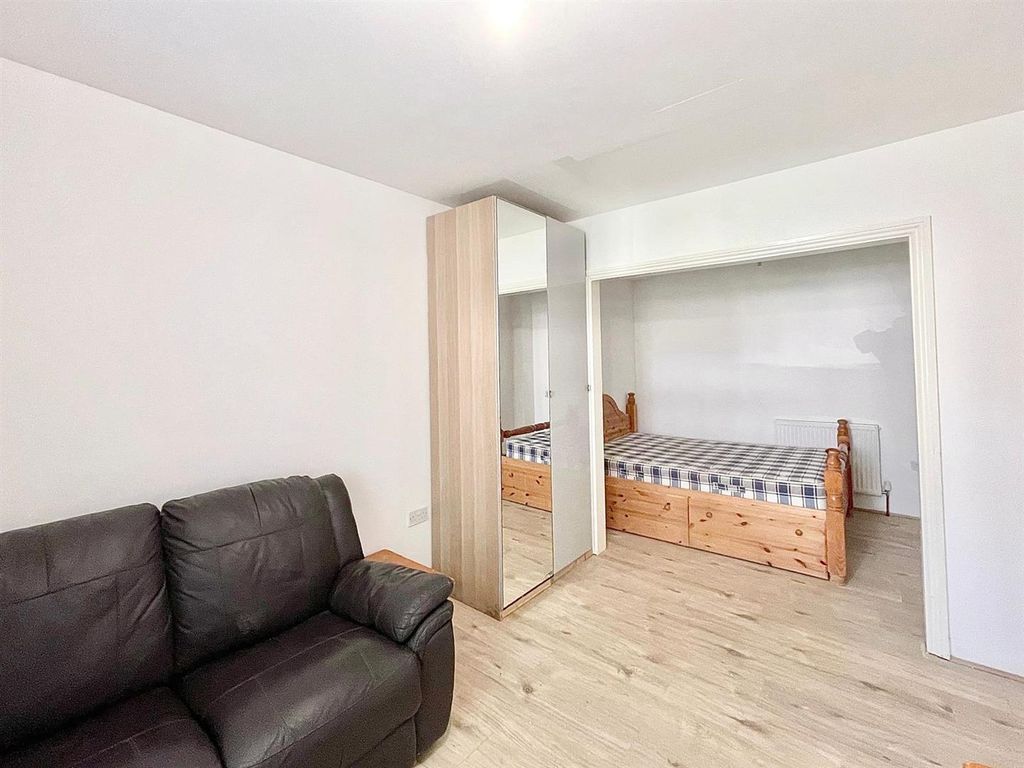 Property photo 1 of 6 Whatsapp Image 2025-09-19 At 13.10.20_1E487E6A.Jpg