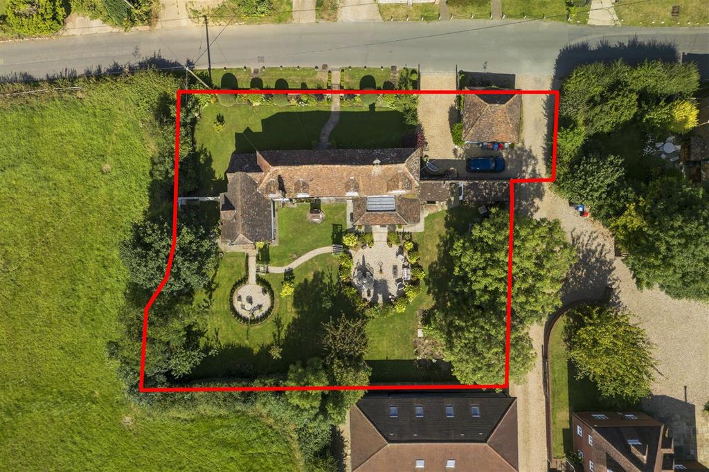 Property photo 2 of 33