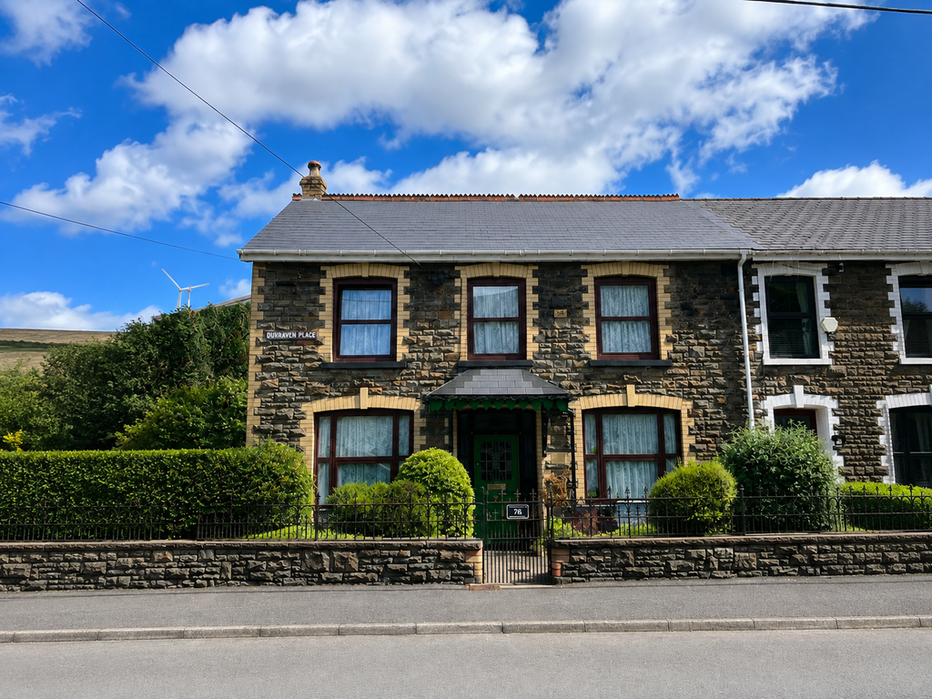 Property photo 1 of 39 7c634940-4c3c-49F8-B26c-89c1417774F3