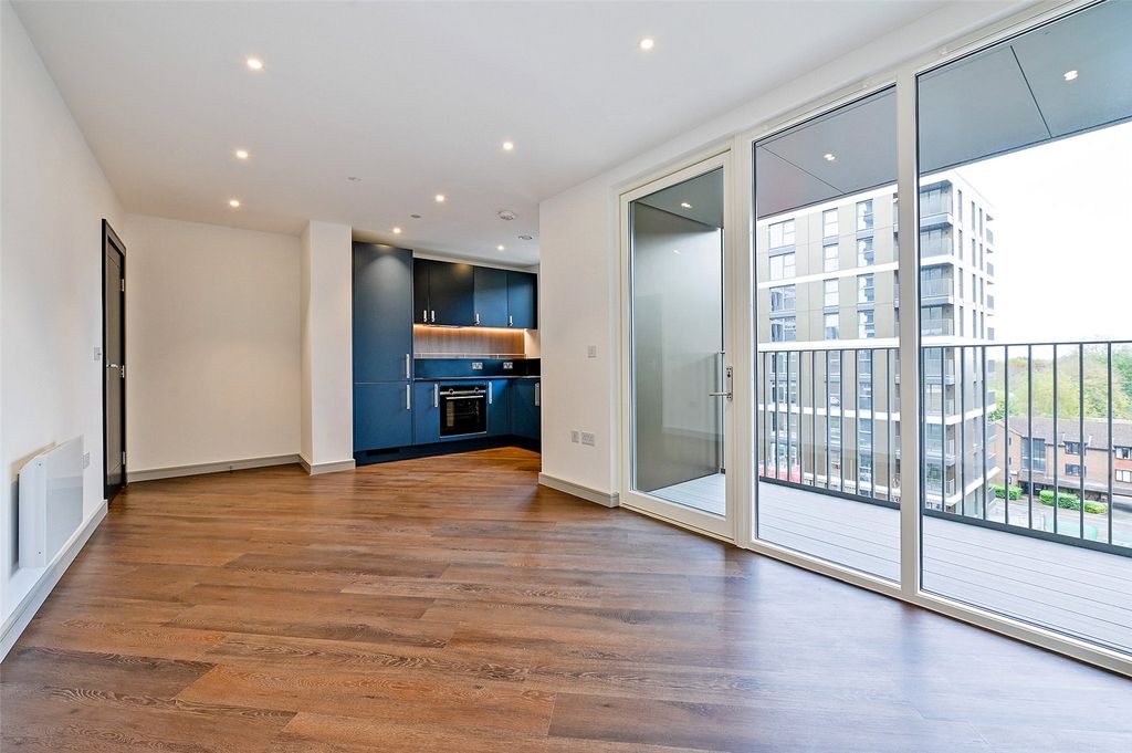 Property photo 2 of 14 Reception