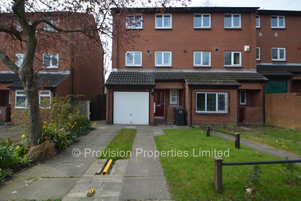 Property photo 3 of 19 Photo