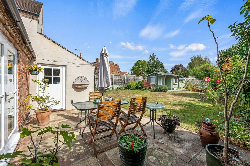 Property photo 1 of 33