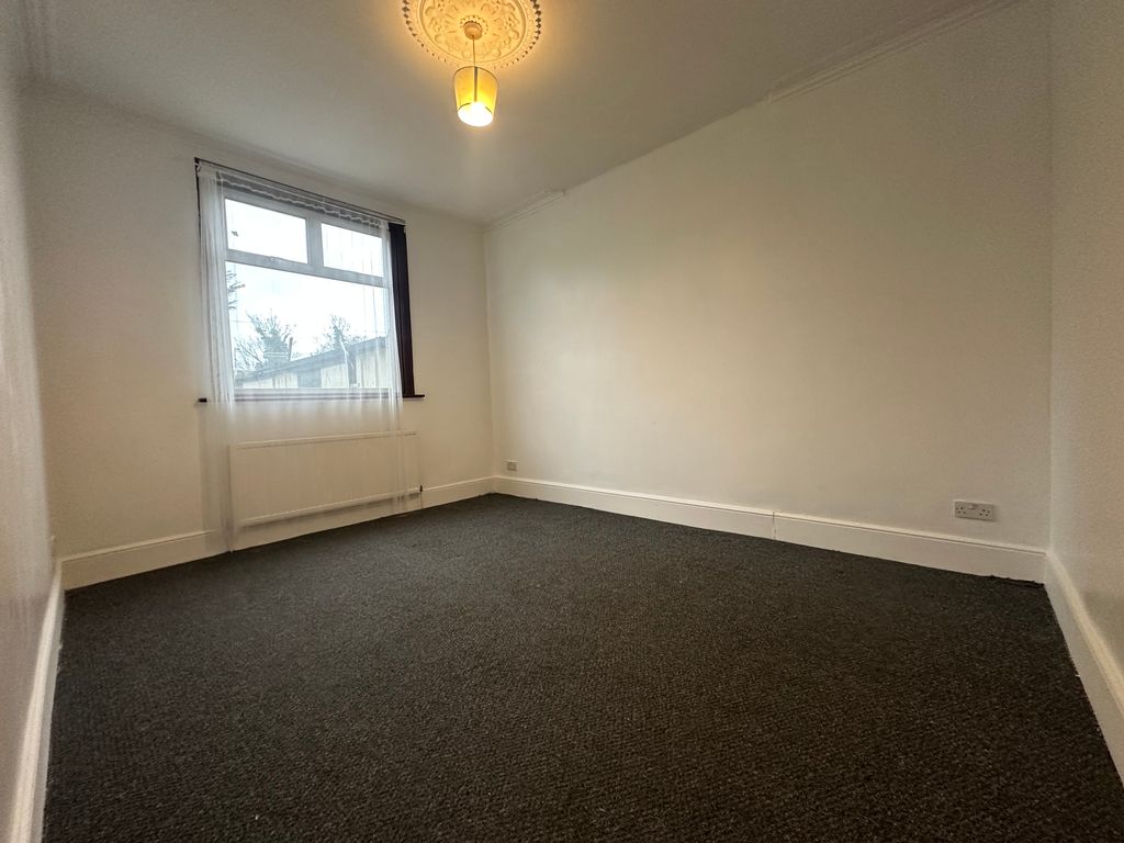 Property photo 3 of 5 Img_3911
