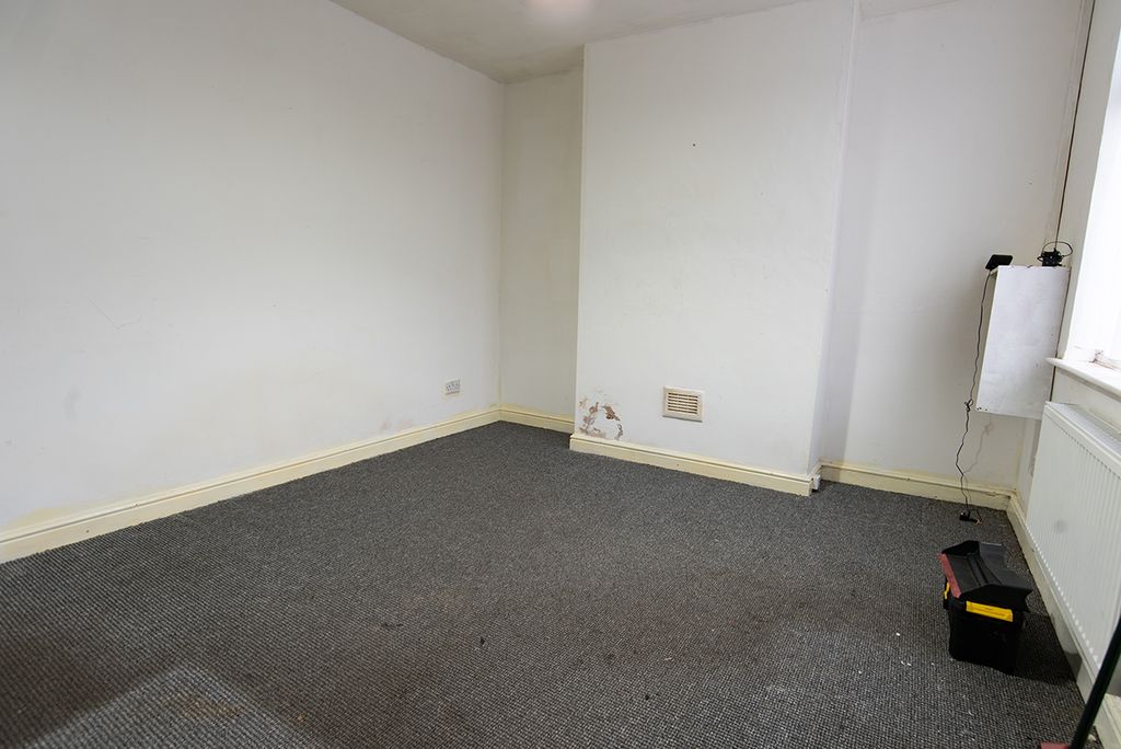 Property photo 3 of 30