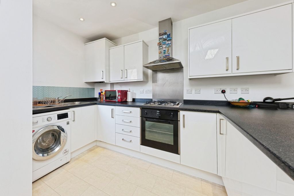 Property photo 3 of 16 Pbox-Img.Jpg